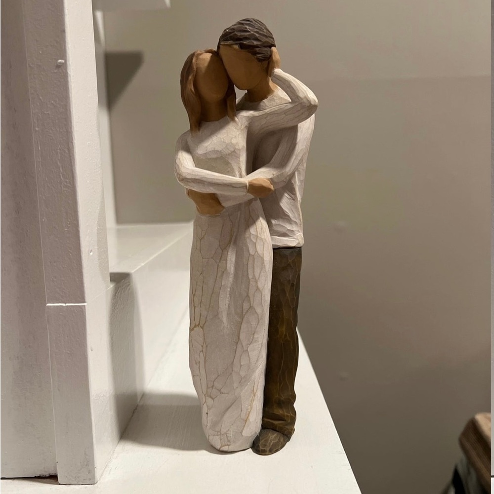 Willow tree figurine